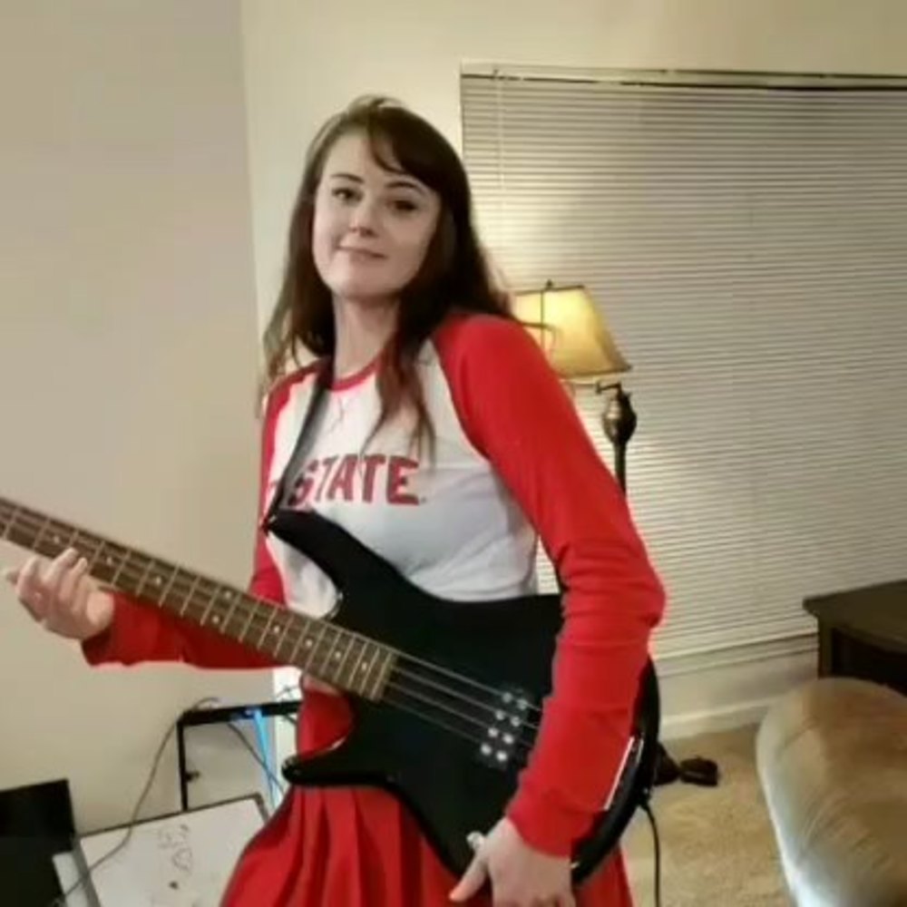 Meet your Posher, Macee